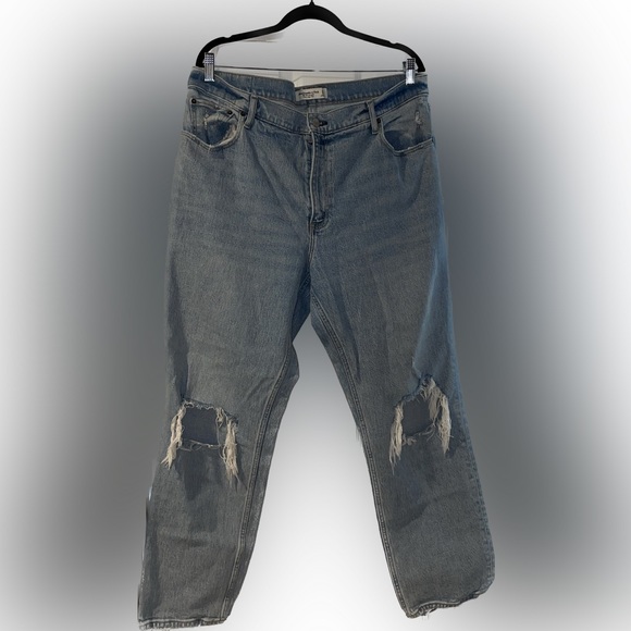 Ultra High Rise 90s Straight Jean Light Destroy - 33 - 16 Short - Picture 9 of 11